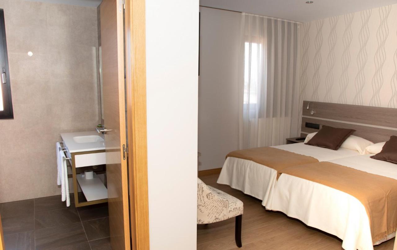 Hotel Mercedes Camargo Εξωτερικό φωτογραφία