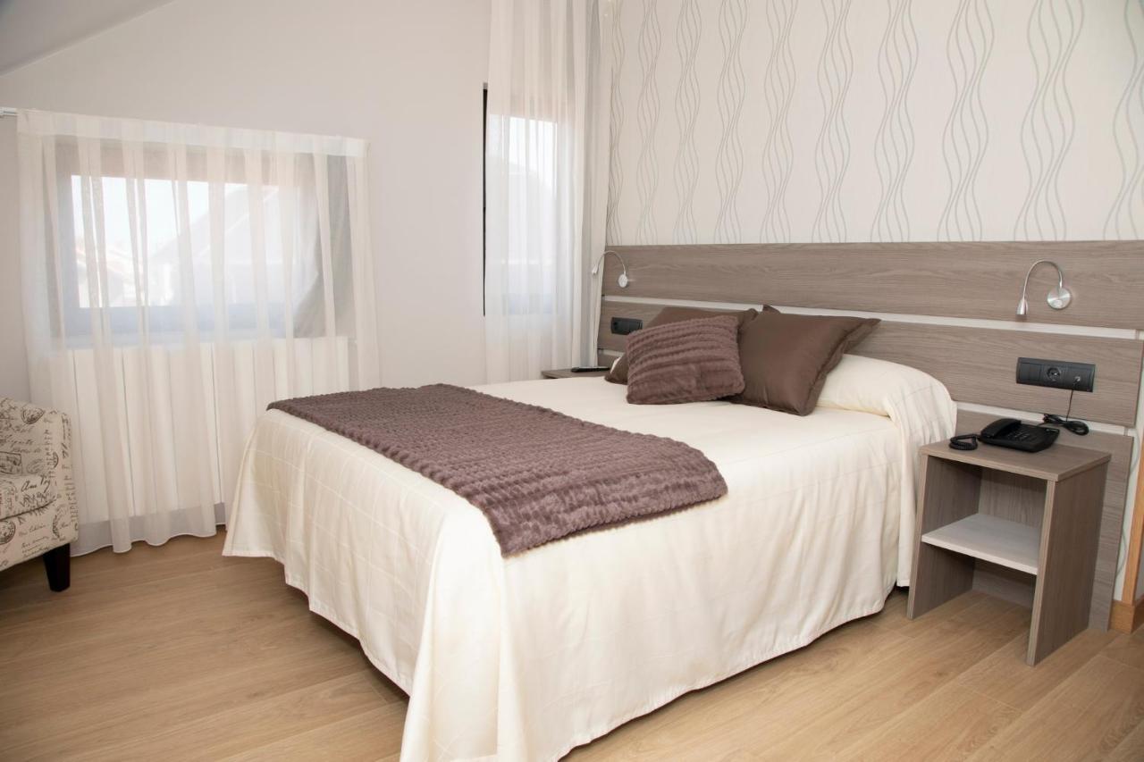 Hotel Mercedes Camargo Εξωτερικό φωτογραφία