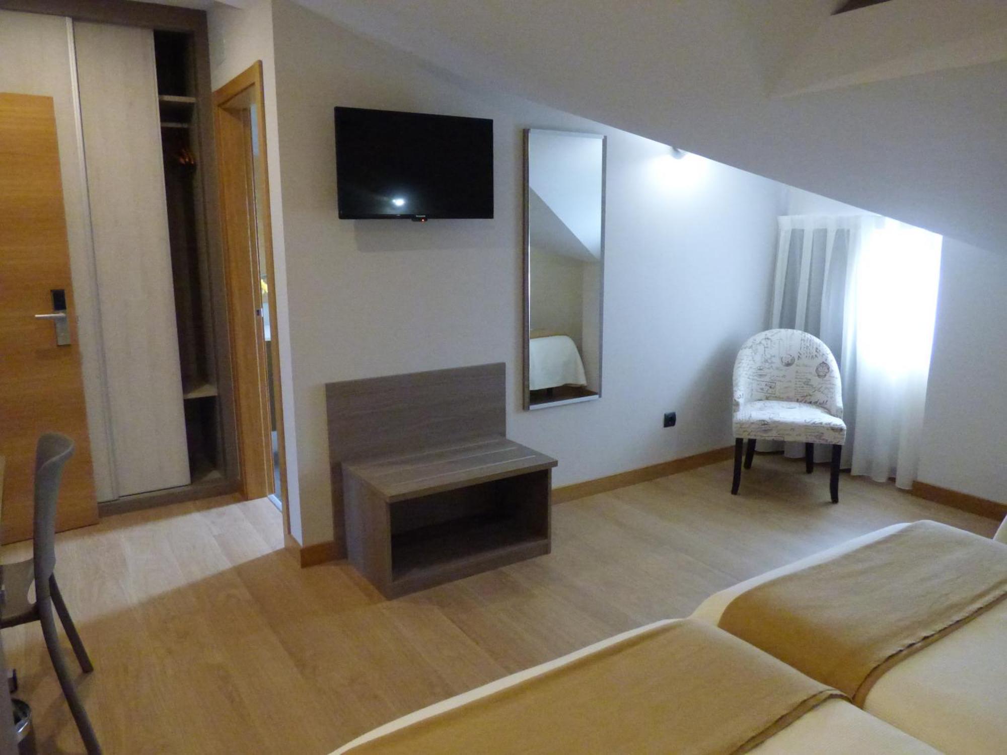 Hotel Mercedes Camargo Εξωτερικό φωτογραφία